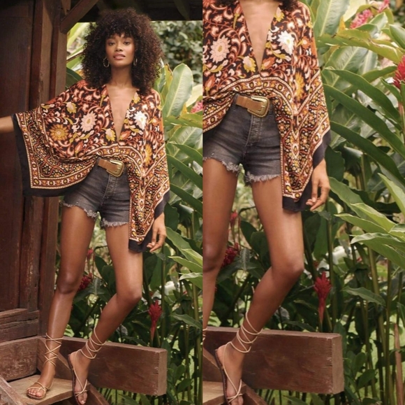 Free People Boho Western Gypsy Magic Dance Black Lava Floral Border Print Kimono - Picture 15 of 16